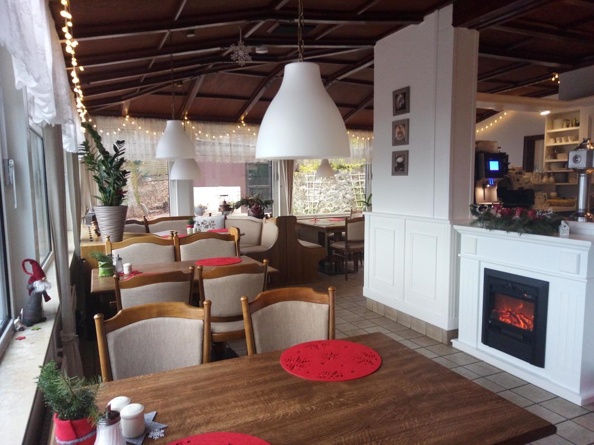 Landgasthaus Zu Den Erdfaellen Bad Pyrmont Bagian luar foto