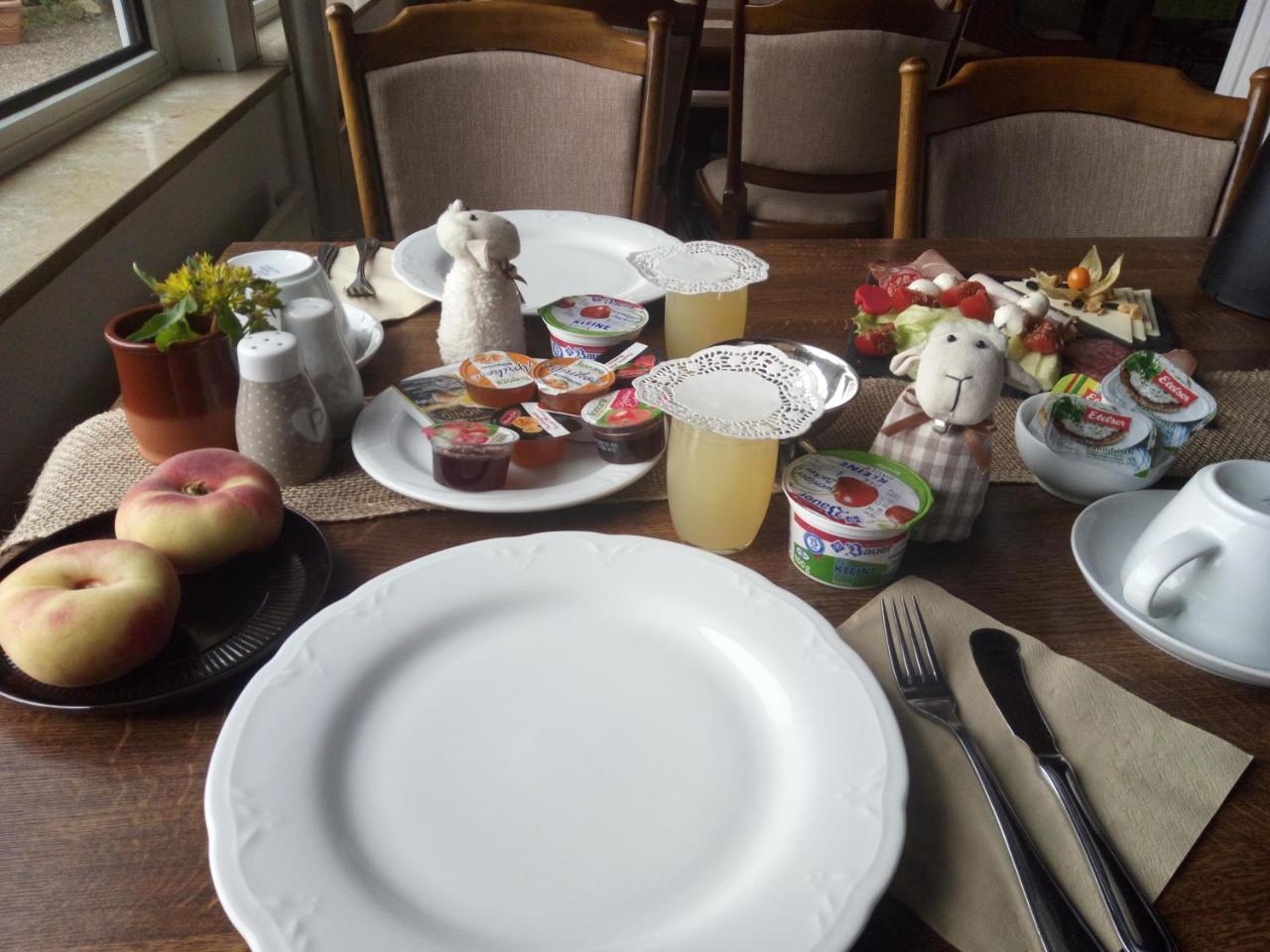 Landgasthaus Zu Den Erdfaellen Bad Pyrmont Bagian luar foto